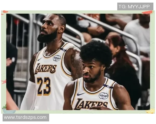 詹姆斯父子同台的历史时刻布朗尼正式宣布参加NBA选秀