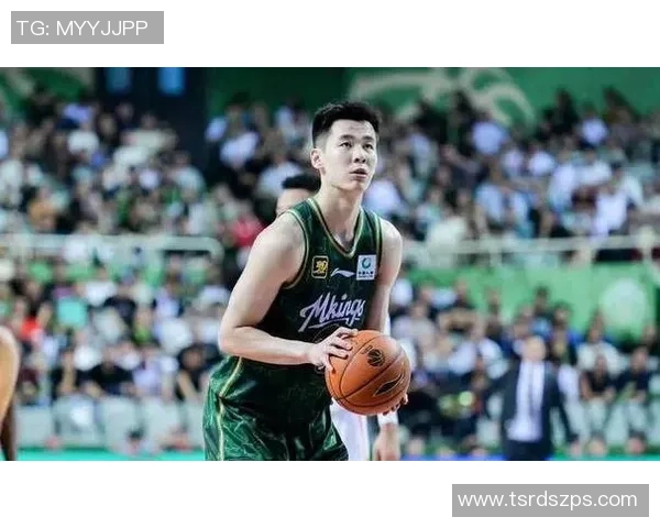 郭昊文：从篮球新星到职业生涯的璀璨之路探秘